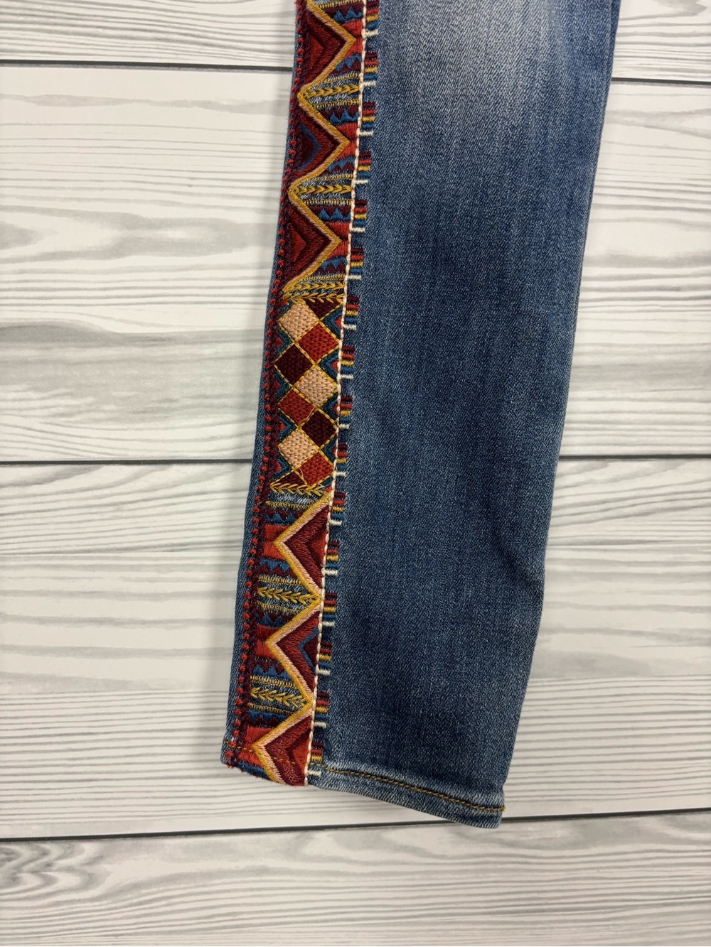 DRIFTWOOD Jackie embroidered high-rise jeans size 24 - Picture 2 of 7